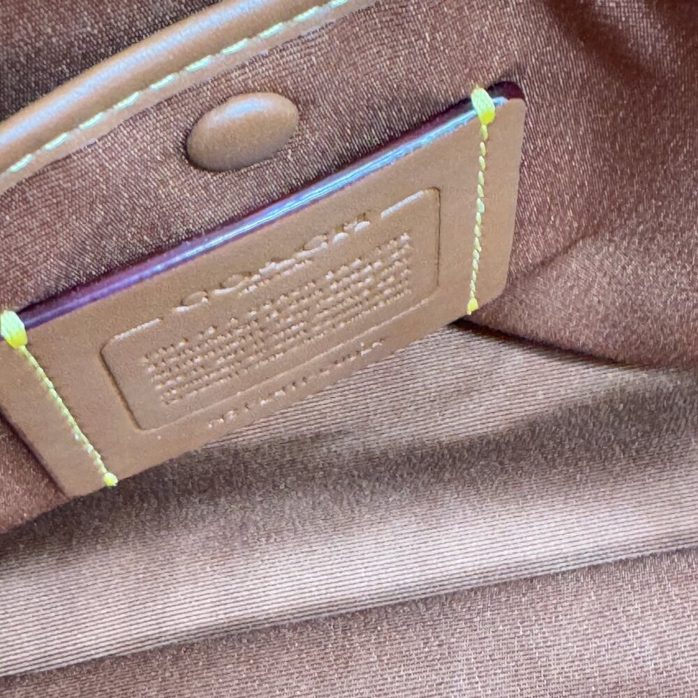 COACH Legacy pebbled leather medium carryall satchel crossbody -Defective - Picture 9 of 14